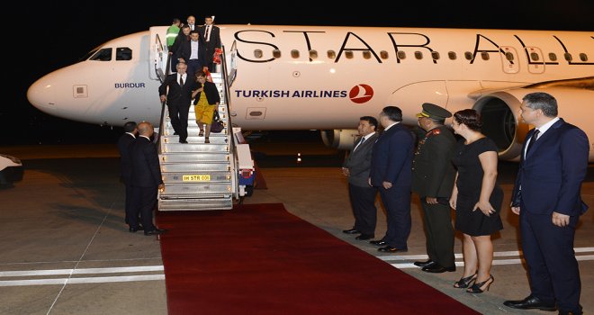 CUMHURBAŞKANI AKINCI YURDA DÖNDÜ