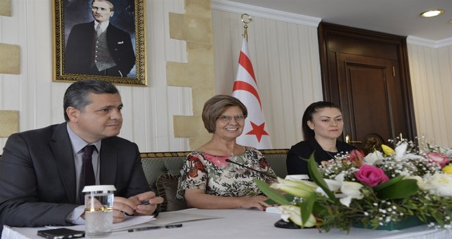 CUMHURBAŞKANLIĞI’NDA EĞİTİMCİLERLE TOPLANTI YAPILDI.