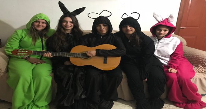 “DAHA NELER OLACAK” YARIN AKŞAM YENİDEN LEFKOŞA AKM DE İZLEYİCİYLE BULUŞACAK.
