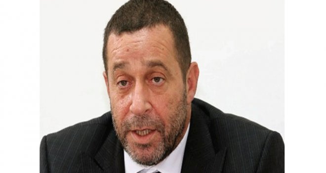 Denktaş: Berova’nın istifasını henüz meclis’e sunmadım