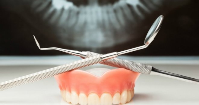 Diş eti hastalıkları Alzheimer'ı tetikliyor