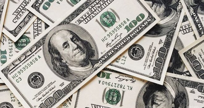 Dolar yukarı yönlü başladı