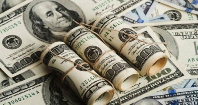 Dolarda 'Merkez' sakinliği