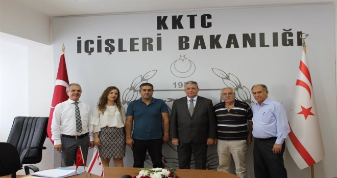 DR. FAZIL KÜÇÜK’ÜN ANIT MEZARI RESTORE EDİLİYOR