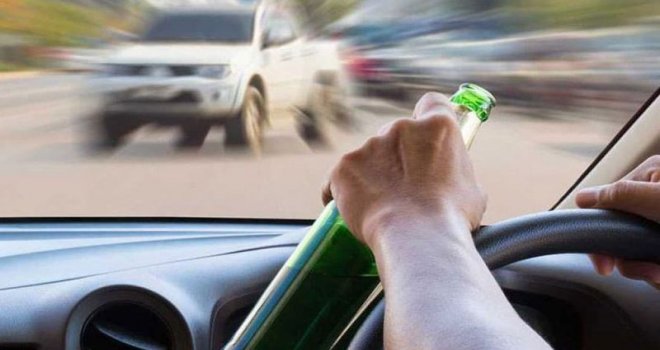 Dün ve bugün meydana gelen 3 farklı trafik kazasında sürücüler alkollü...