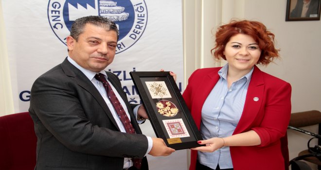 DÜRÜST, DEGİAD’IN DAVETLİSİ OLARAK DENİZLİ’YE GİTTİ