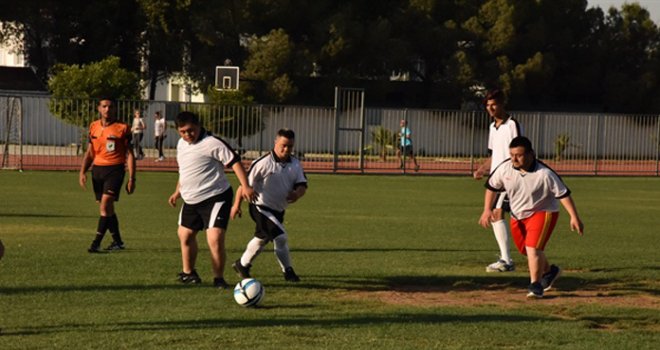 Engelsiz futbol maçında ‘Biz De Varız’ dediler