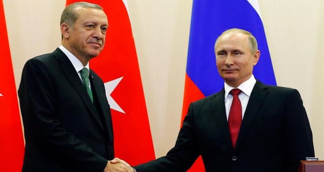 ERDOĞAN RUSYA’DA PUTİN İLE BİR ARAYA GELDİ