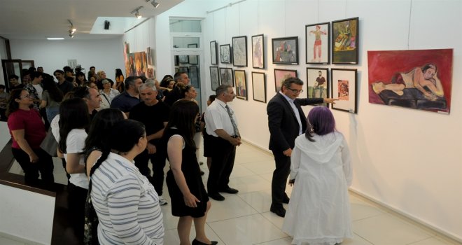 ERHÜRMAN: “RESMİN, HEYKELİN DİLİ YOKTUR. KİMLİĞİ DE YOKTUR...”