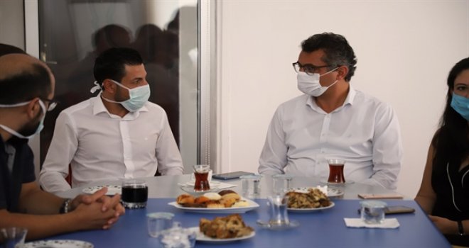 ERHÜRMAN: “SAĞLIK ÇALIŞANLARINA ÇOK ŞEY BORÇLUYUZ”