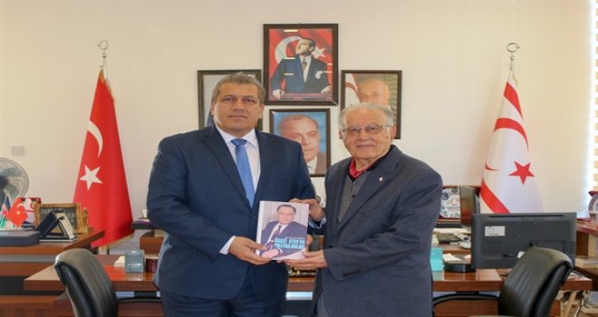 ESKİ BAŞBAKAN VE MECLİS BAŞKANI HAKKI ATUN İSMAİL ARTER’İ ZİYARET ETTİ