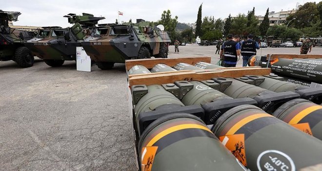 FRANSA VE ALMANYA, SİLAH İHRACATI KONUSUNDA ANLAŞMA İMZALADI