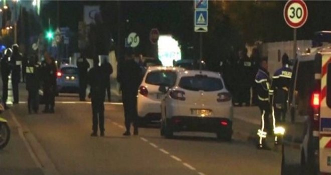 FRANSA'DA ÖĞRENCİLERİN ÜZERİNE ARAÇ SÜRÜLDÜ