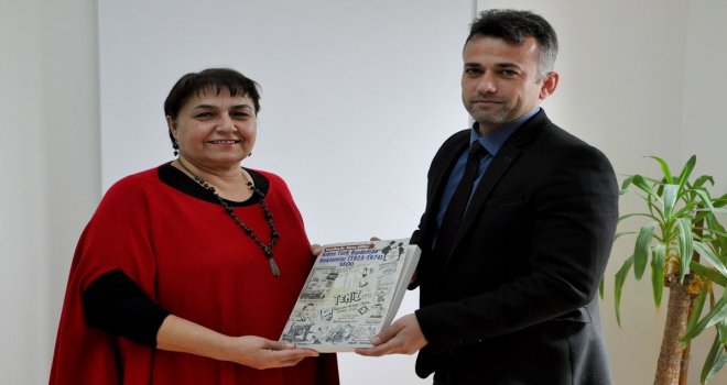 GAÜ ÖĞRETİM ÜYESİ ARIKLI, YENİ KİTABINI TAK MÜDÜRÜ SAYGILI’YA SUNDU