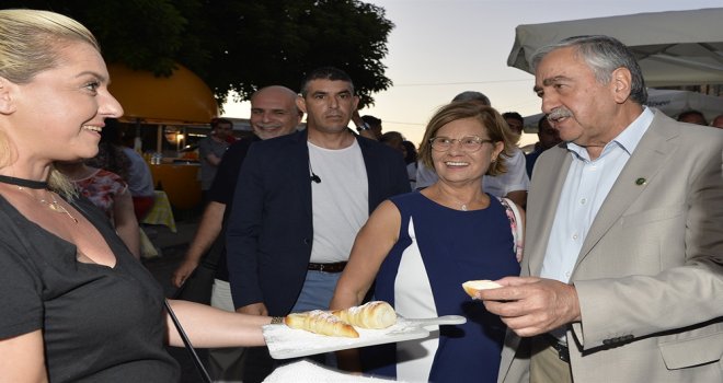 GELECEĞE UMUTLA BAKABİLMENİN YOLLARINI HEP BİRLİKTE DÖŞEYEBİLMELİYİZ