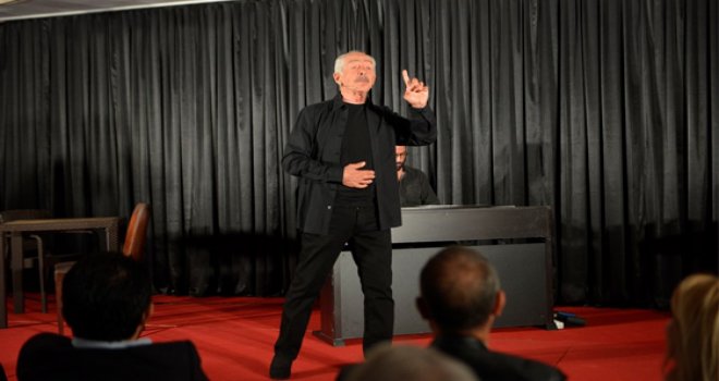 "Genco Erkal ile Nazım Hikmet Şiirleri" etkinliği Dome Otel'de yapıldı