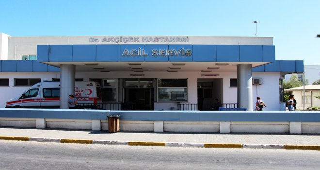 Girne Dr. Akçiçek Hastanesi’ne 450 bin TL bağış