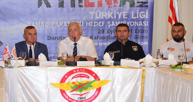 Girne’de yamaç paraşütü heyecanı