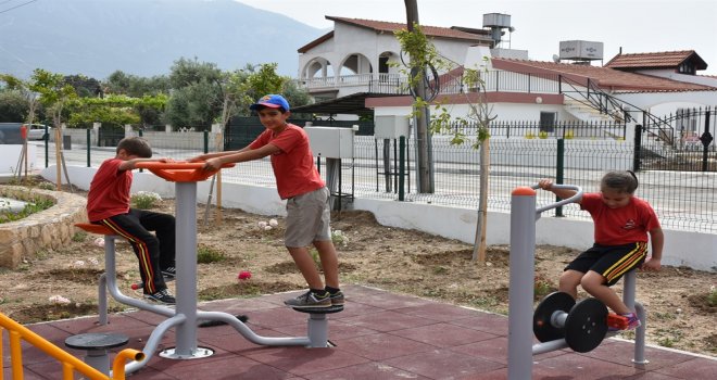 GİRNE’YE İKİ YENİ ÇOCUK PARKI KAZANDIRILDI.