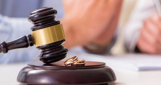 Güney Kıbrıs’ta her yıl, her ilçede yaklaşık 800 çift boşanıyor