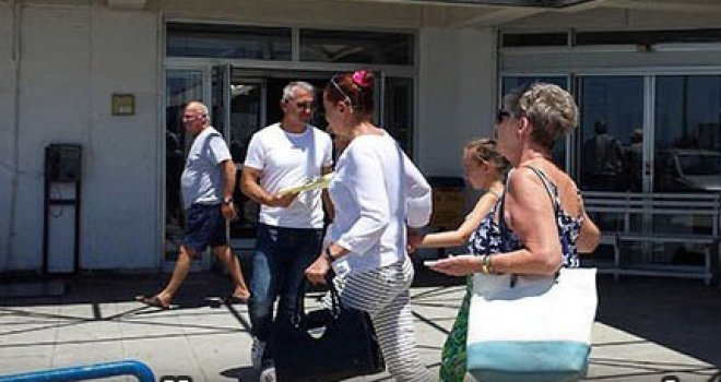 Güney Kıbrıs’ta sert tedbirlerin, 2-3 ay içerisinde tamamen kaldırılması hedefleniyor