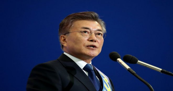 GÜNEY KORE DEVLET BAŞKANI MOON'DAN ORDUYA "NÜKLEER TEYAKKUZ" UYARISI 