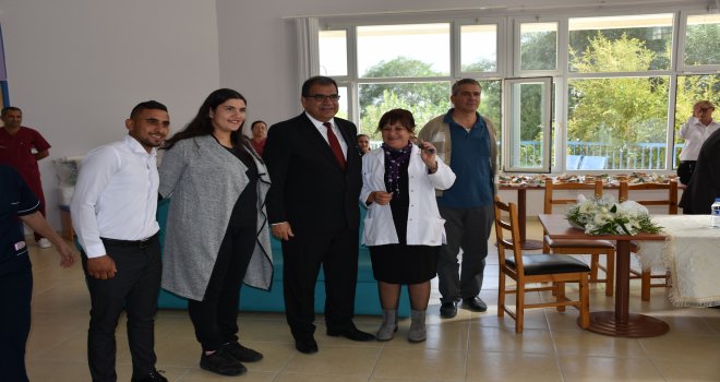 GÜZELYURT MESLEK LİSESİ ÖĞRENCİLERİNDEN BÜLENT ECEVİT REHABİLİTASYON MERKEZİ’NE ARAÇ BAĞIŞI