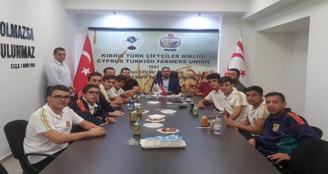 Güzelyurt Meslek Lisesi’nden Çiftçiler Birliği’ne teşekkür ziyareti