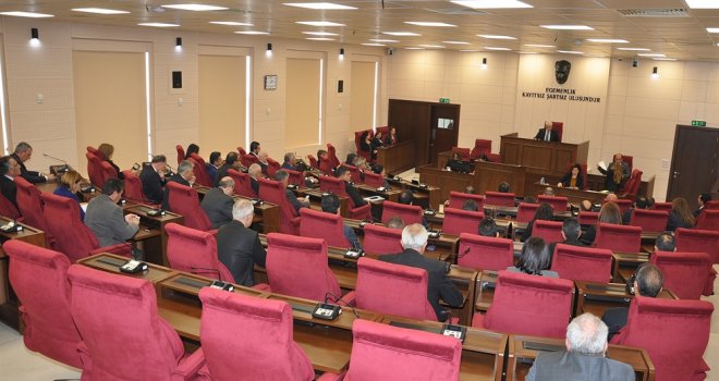HÜKÜMET, 27 KABUL, 22 RET OYUYLA MECLİS'TEN GÜVENOYU ALDI