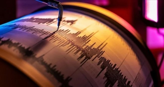 İran'da 5,5 büyüklüğünde deprem