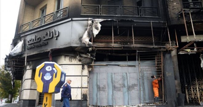 İran'daki olaylarda ölü sayısı en az 143