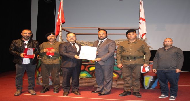 İSKELE’DE ŞEHİTLERİ ANMA GECESİ DÜZENLENDİ