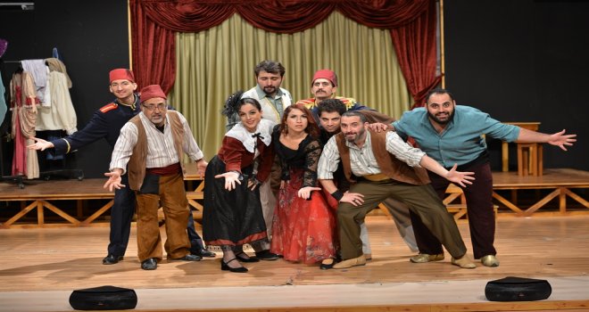İSTİBDAT KUMPANYASI'NIN PRÖMİYERİ DÜN YAPILDI
