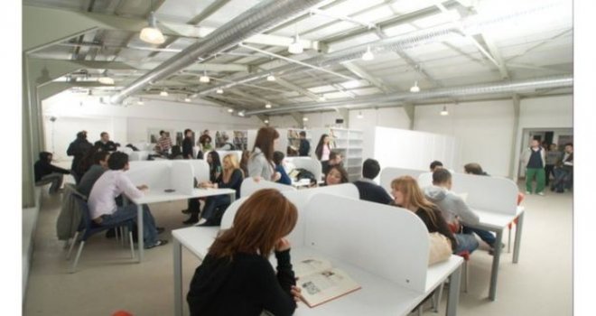 Kapatılan üniversitelerde öğrenciler ve akademisyenler ne düşünüyor?