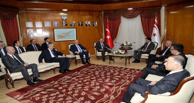 KASIRGA VE AKDAĞ BAŞBAKAN ÖZGÜRGÜN’Ü ZİYARET ETTİ