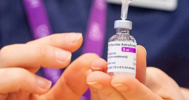 Kıbrıs’ın güneyinde AstraZeneca aşısı yeniden yapılmaya başlandı