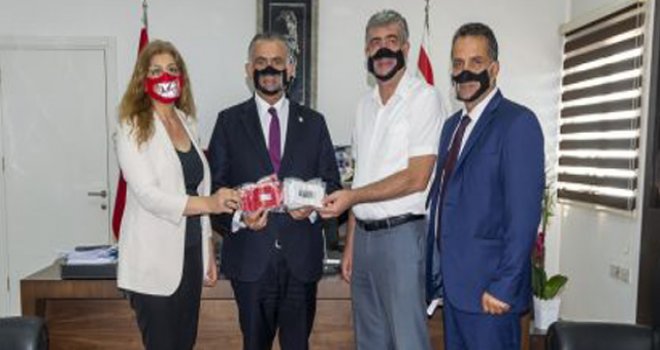 KİKEV Özel Eğitim Kurumlarına ‘Şeffaf Maske’ Bağışladı