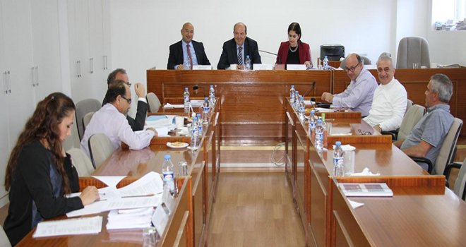 Komite toplantısı..Bir yasa önerisi ve bir değişiklik tasarısı onaylandı