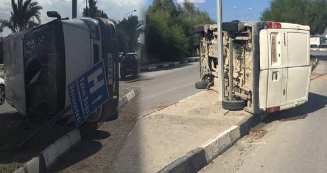 Korkutan kaza Refüjde yan yattı