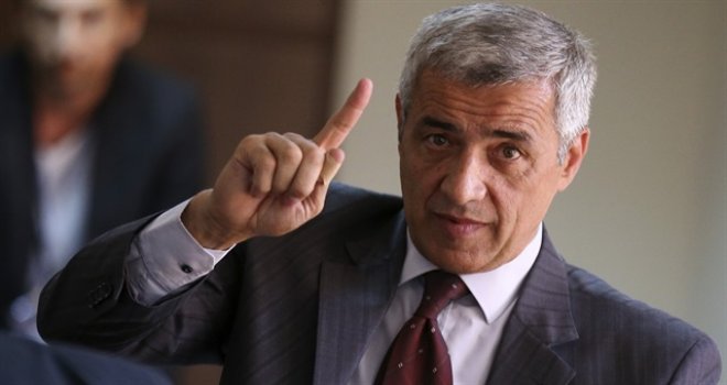 KOSOVALI SIRP SİYASETÇİ ÖLDÜRÜLDÜ