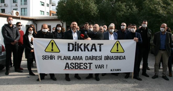 KTAMS ŞEHİR PLANLAMA DAİRESİ ÖNÜNDE BASIN AÇIKLAMASI YAPARAK SORUNLARA DİKKAT ÇEKTİ