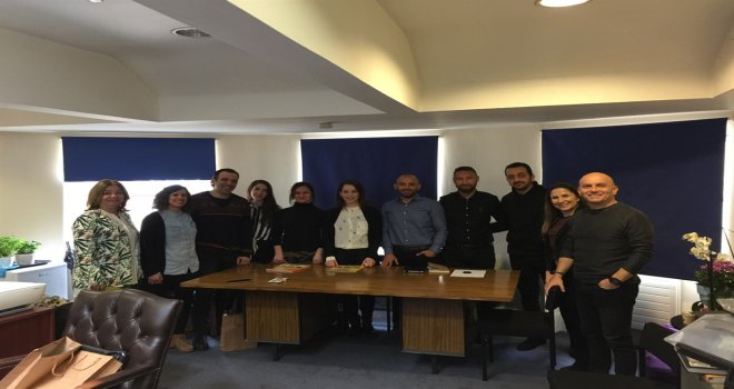 KTÖS TEMSİLCİLERİ, LONDRA’DA İNGİLTERE’DEKİ EĞİTİM-ÖĞRETİM FAALİYETLERİ İLE İLGİLİ TEMASLARDA BULUNDU.