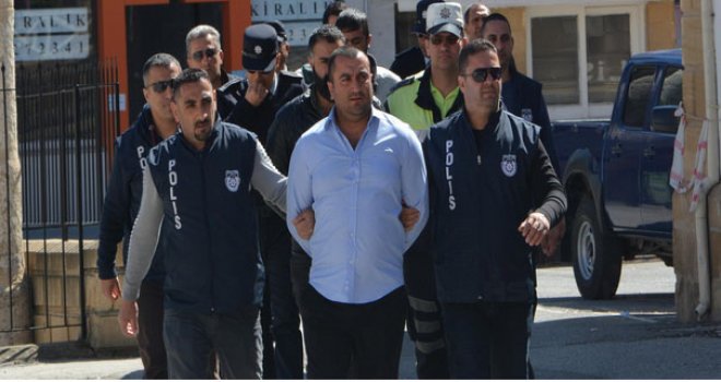 Kundaklama zanlısının evinde kar maskesi