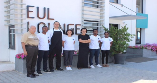 LAÜ uygulama tesisinde turizm ve gastronomi öğrencileri pratik yapıyor