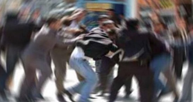 Lefkoşa’da Tartıştığı Kişiyi Döner Bıçağı ile Yaraladı