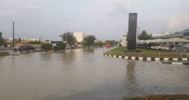 Lekoşa - Mağusa gidiş yönü trafiğe kapatıldı...