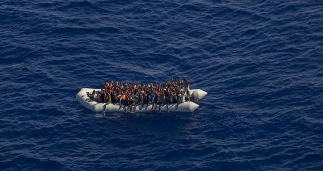 Libya açıklarında 119 kaçak göçmen kurtarıldı