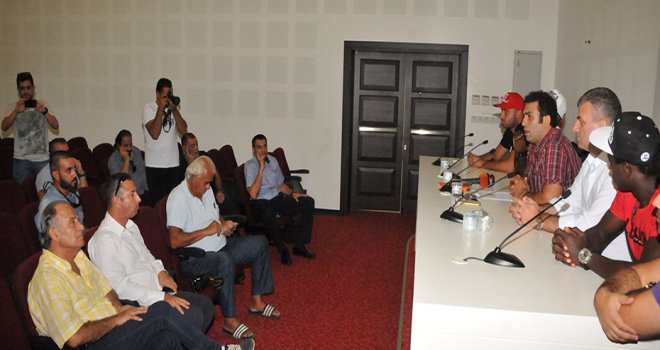 Lua Lua ve Binya imzaladı