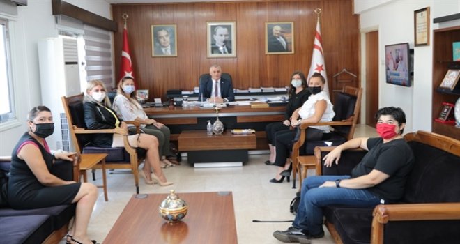 MALİYE BAKANI AMCAOĞLU, İŞ KADINLARIYLA GÖRÜŞTÜ