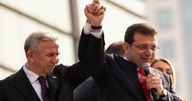Mansur Yavaş, CHP'nin cumhurbaşkanı belirleme seçiminde Ekrem İmamoğlu'na oy vereceğini açıkladı